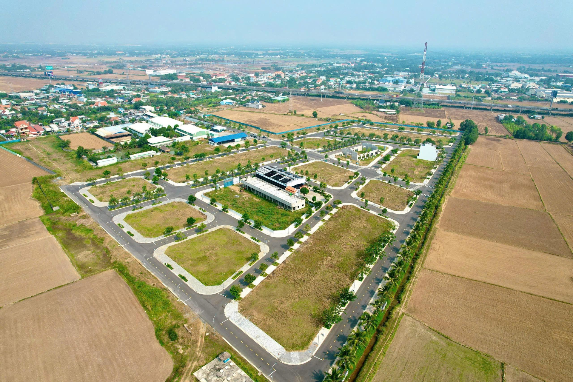 Dự án King Hill Residence tại Bến Lức, Long An. Dự án King Hill Residence tại Bến Lức, Long An.