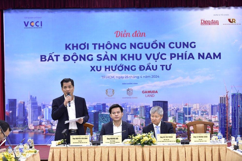 Ông Nguyễn Văn Đính phát biểu tại diễn đàn “Khơi thông nguồn cung bất động sản phía Nam - Xu hướng đầu tư”.