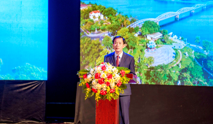 Chủ tịch UBND tỉnh Nguyễn Văn Phương phát biểu tại Hội nghị.