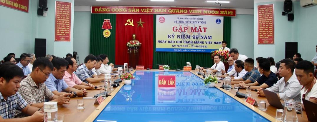 Các đại biểu tham dự kỷ niệm 99 năm ngày báo chí cách mạng Việt Nam.