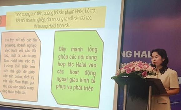 Bà Nguyễn Thị Thái Bình - Phó Vụ trưởng Vụ Trung Đông châu Phi, Bộ Ngoại giao chia sẻ tại hội thảo.