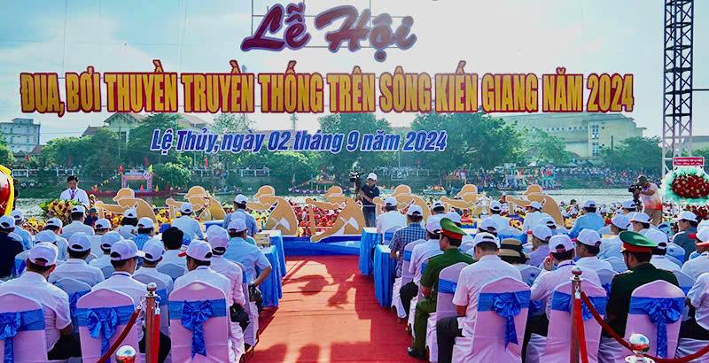 Quang cảnh buổi lễ