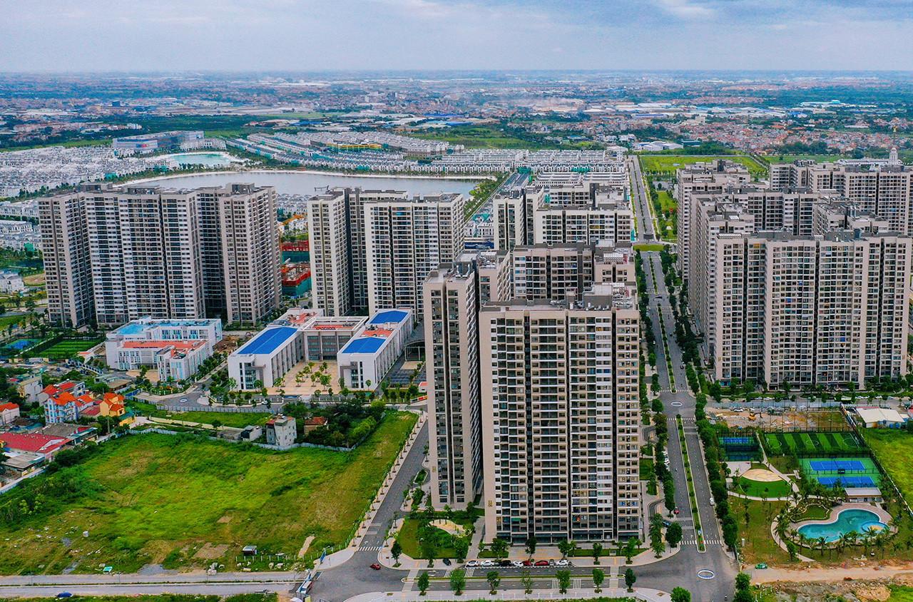 Trong năm 2024 nhiều khả năng thị trường chung cư Hà Nội vẫn khan hiếm nguồn cung giữa bối cảnh lực cầu gia tăng. (Ảnh minh họa)