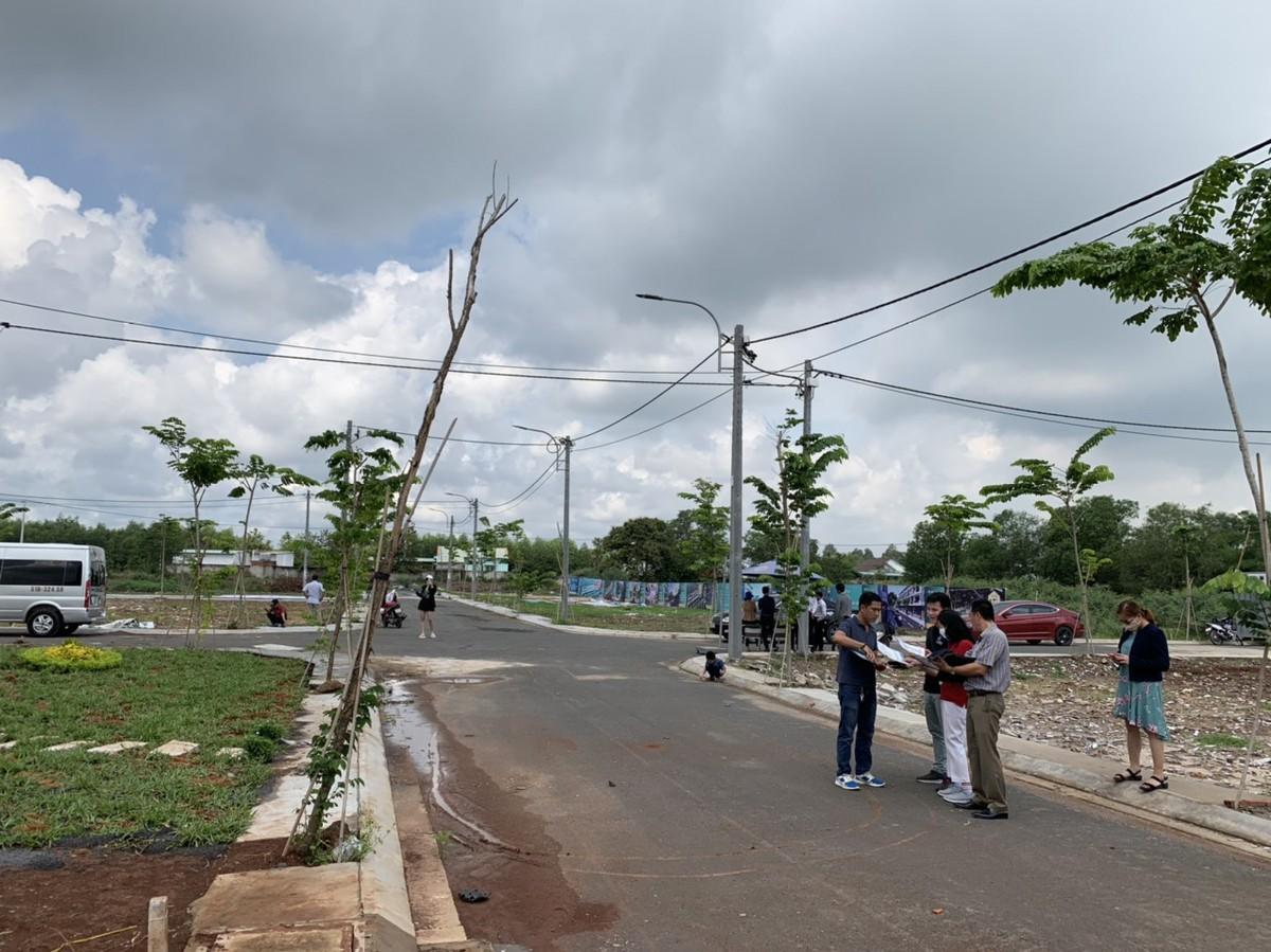 Đất nền vẫn luôn là kênh đầu tư được nhiều người yêu thích nhưng cũng cần phải tính toán kỹ lưỡng giữa lúc thị trường đang chưa thật sự hồi phục