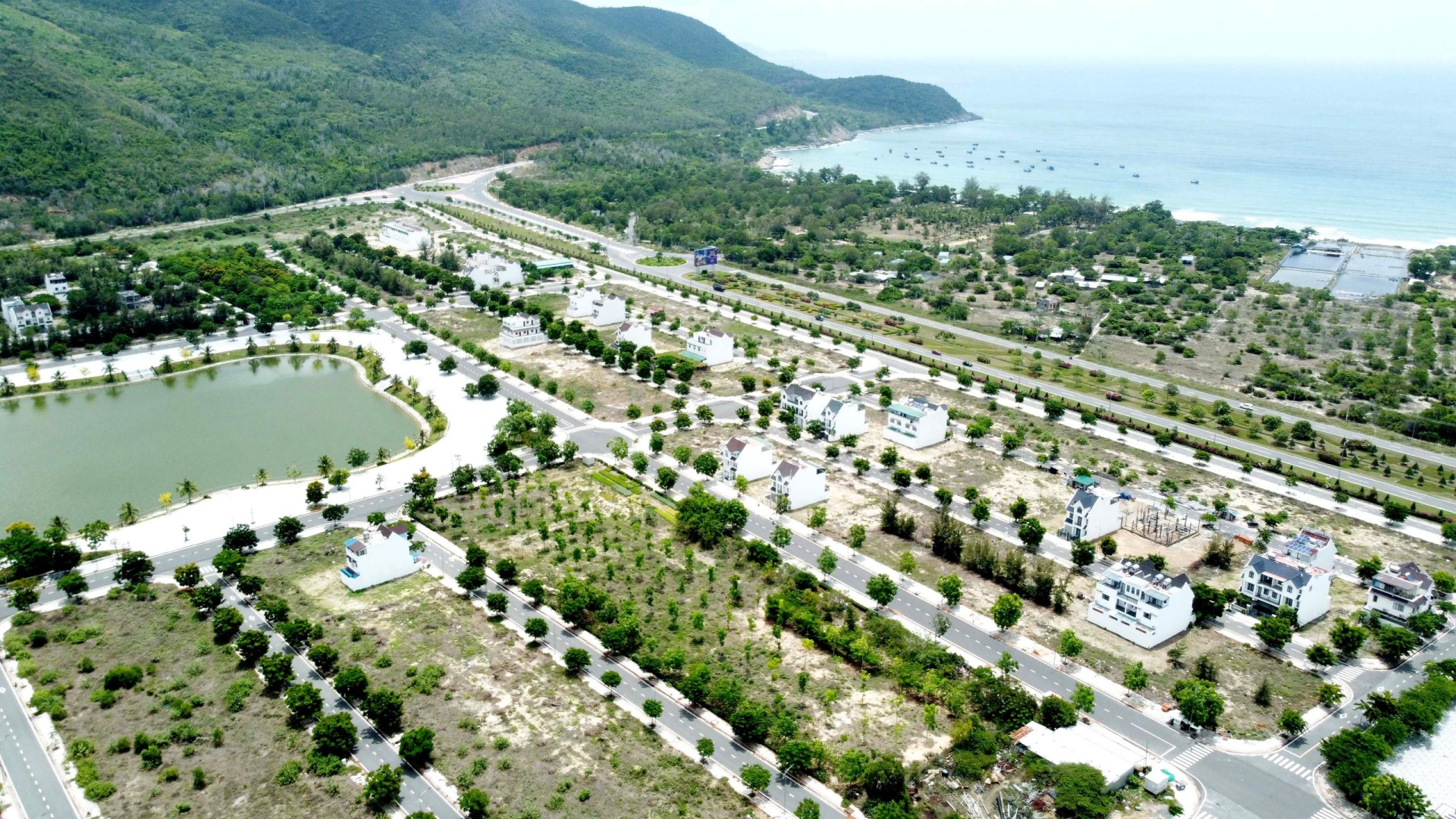 Dự án khu đô thị Hưng Thịnh (Golden Bay) tại Khánh Hòa.
