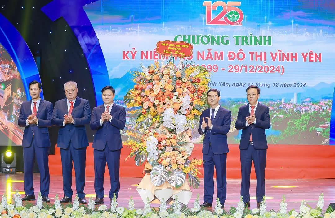 Thành Phố Vĩnh Yên 125 năm xây dựng và phát triển từ sức mạnh ý Đảng lòng dân - ảnh 5