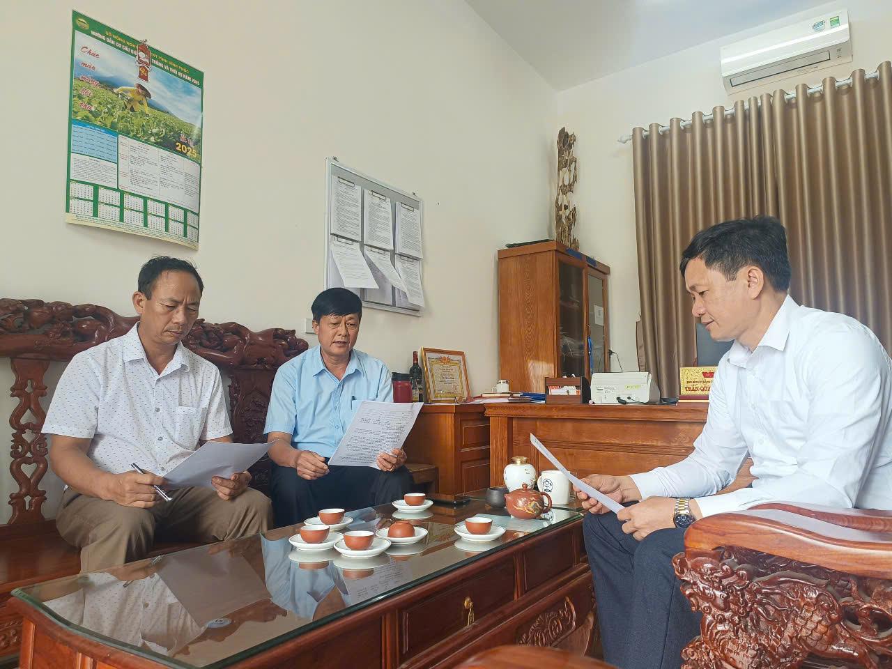 Thường trực Đảng ủy - HĐND - UBND xã Yên Bình (Vĩnh Tường, Vĩnh Phúc) xác định nhiệm vụ chính trị quan trọng hoàn thành xây dựng NTM nâng cao năm 2025. Thường trực Đảng ủy - HĐND - UBND xã Yên Bình (Vĩnh Tường, Vĩnh Phúc) xác định nhiệm vụ chính trị quan trọng hoàn thành xây dựng NTM nâng cao năm 2025.