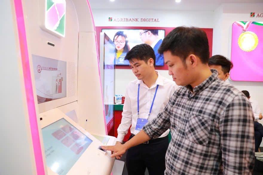 Agribank Digital – ngân hàng số hiện đại, dịch vụ tiện ích đáp ứng nhu cầu đa dạng của khách hàng từ thành thị tới nông thôn Agribank Digital – ngân hàng số hiện đại, dịch vụ tiện ích đáp ứng nhu cầu đa dạng của khách hàng từ thành thị tới nông thôn
