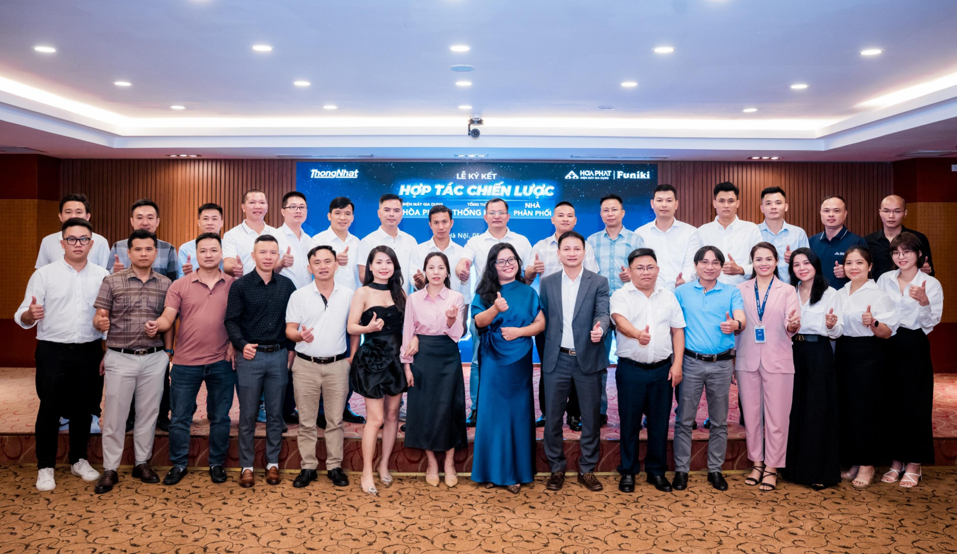 Sự hợp tác giữa ba bên mở ra nhiều cơ hội phát triển mới. Sự hợp tác giữa ba bên mở ra nhiều cơ hội phát triển mới.