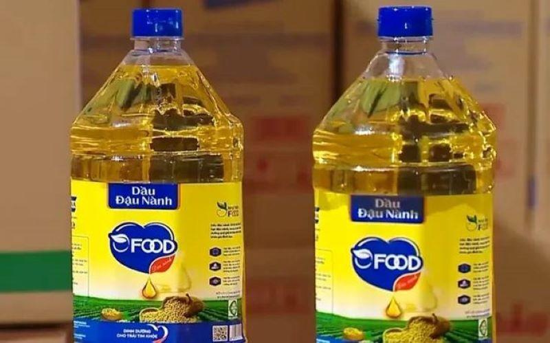Lô dầu ăn bị phát hiện sử dụng sai mục đích, vốn chỉ dành cho chăn nuôi nhưng được đưa ra thị trường như dầu ăn cho người. (Ảnh: VTV) Lô dầu ăn bị phát hiện sử dụng sai mục đích, vốn chỉ dành cho chăn nuôi nhưng được đưa ra thị trường như dầu ăn cho người. (Ảnh: VTV)