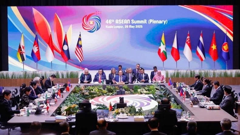 Hội nghị Cấp cao ASEAN 46 thông qua Khung Phát triển bền vững kinh tế sáng tạo. Hội nghị Cấp cao ASEAN 46 thông qua Khung Phát triển bền vững kinh tế sáng tạo.