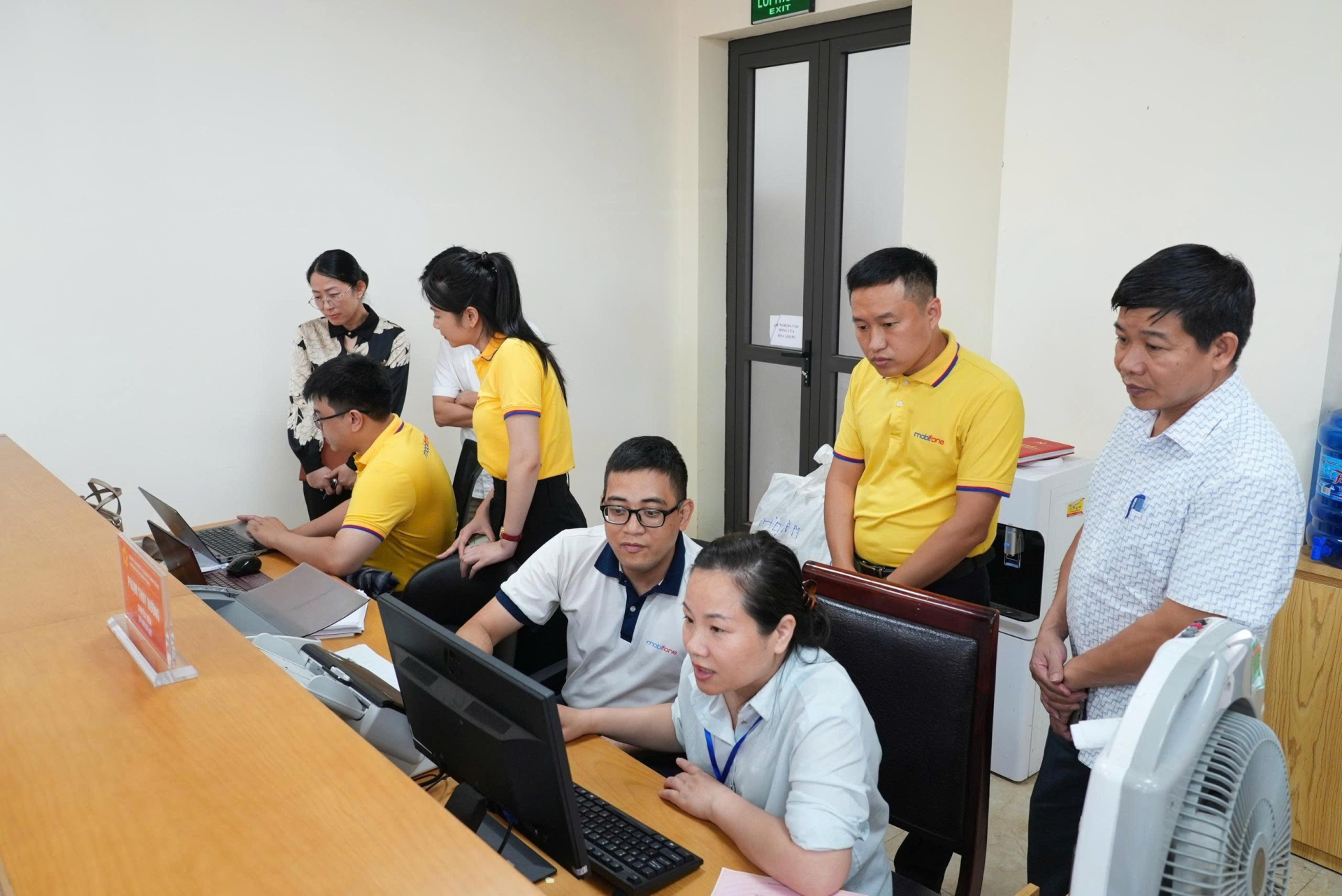 MobiFone phối hợp với tỉnh Thái Nguyên triển khai Hệ thống thông tin giải quyết thủ tục hành chính theo mô hình chính quyền hai cấp - ảnh 1 MobiFone phối hợp với tỉnh Thái Nguyên triển khai Hệ thống thông tin giải quyết thủ tục hành chính theo mô hình chính quyền hai cấp - ảnh 1
