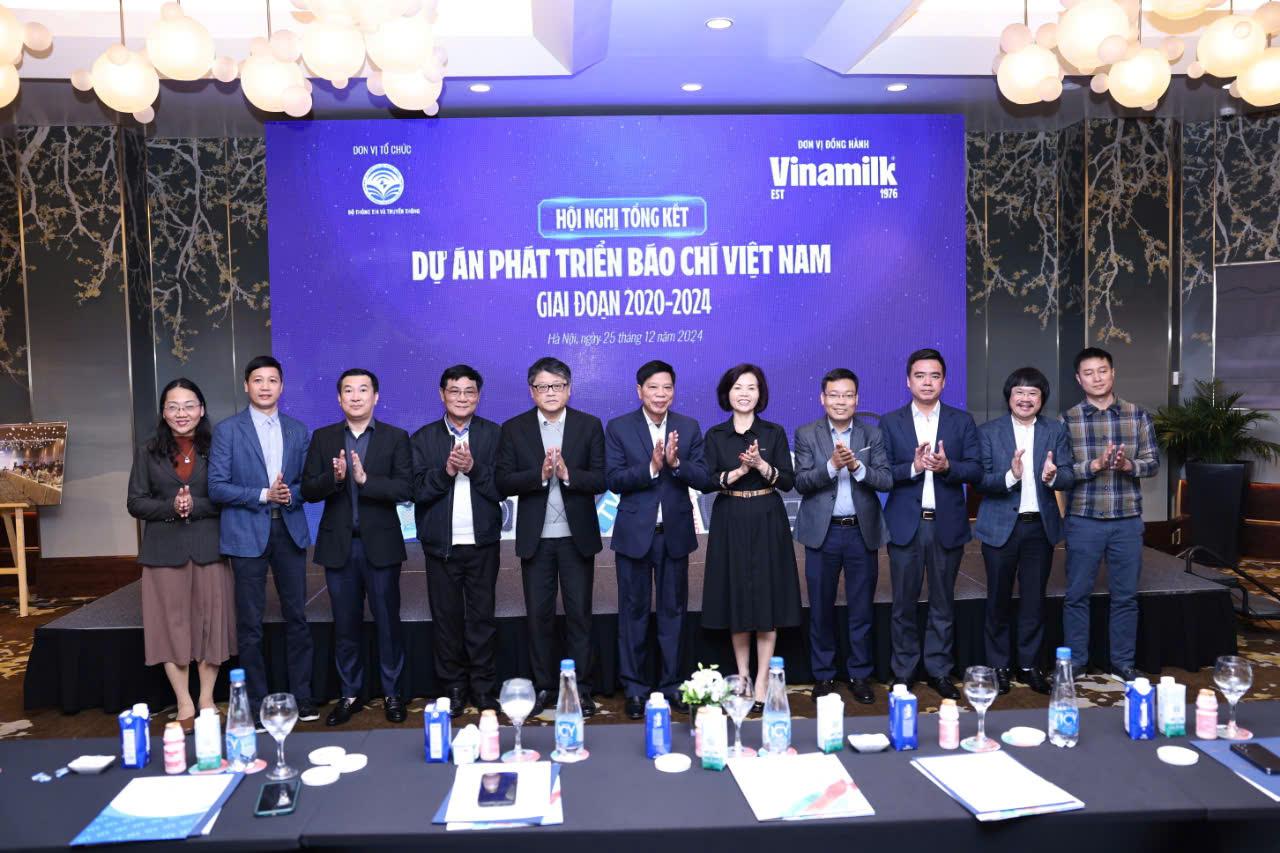 Vinamilk đồng hành cùng báo chí Việt Nam phát triển bền vững: Hơn 17 tỷ đồng đầu tư, hơn 15.000 nhà báo được nâng cao năng lực - ảnh 1