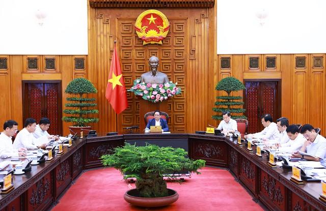 Thủ tướng Phạm Minh Chính chủ trì cuộc họp về chính sách tiền tệ, chính sách tài khóa.