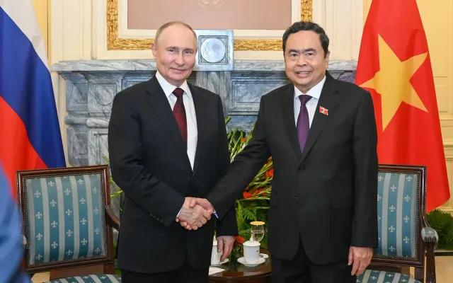 Chủ tịch Quốc hội Trần Thanh Mẫn và Tổng thống Liên bang Nga Vladimir Putin. Ảnh: Nhân dân