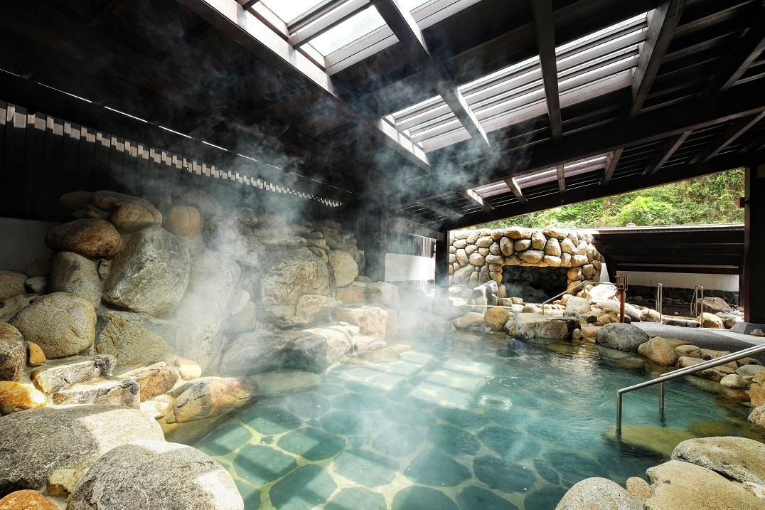 “Chữa lành” mùa thu đông trong không gian chuẩn Nhật tại Yoko Onsen Quang Hanh