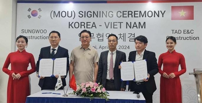Lễ ký kết thỏa thuận hợp tác giữa Công ty Cổ phần Xây dựng TAD E&C (Việt Nam) và Công ty Xây dựng Sungwoo ID (Hàn Quốc).