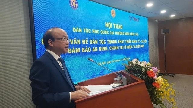 TS. Phan Chí Hiếu - Chủ tịch Viện Hàn lâm Khoa học xã hội Việt Nam phát biểu khai mạc hội thảo.