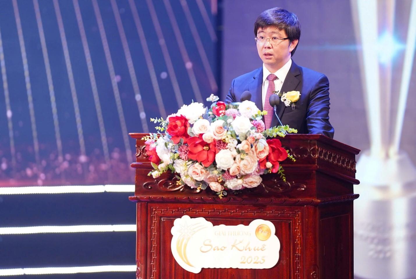Ông Bùi Hoàng Phương - Thứ trưởng Bộ Khoa học và Công nghệ phát biểu tại Lễ trao giải Sao Khuê 2025. Ông Bùi Hoàng Phương - Thứ trưởng Bộ Khoa học và Công nghệ phát biểu tại Lễ trao giải Sao Khuê 2025.