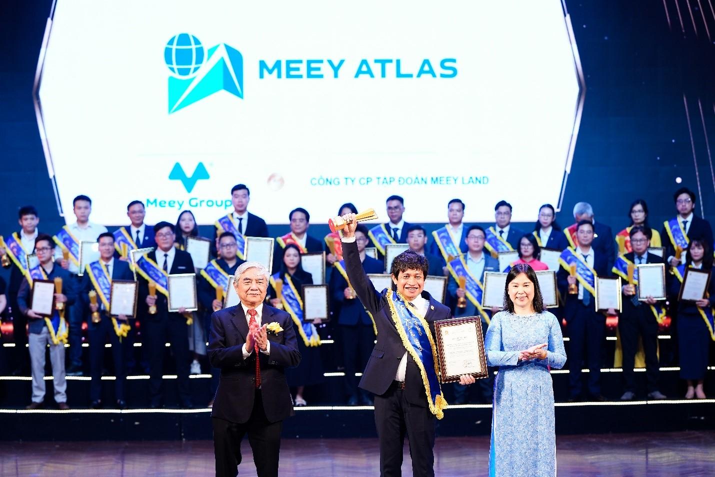 Ông Hoàng Mai Chung - Chủ tịch HĐQT Meey Group nhận giải Sao Khuê 2025. Ông Hoàng Mai Chung - Chủ tịch HĐQT Meey Group nhận giải Sao Khuê 2025.