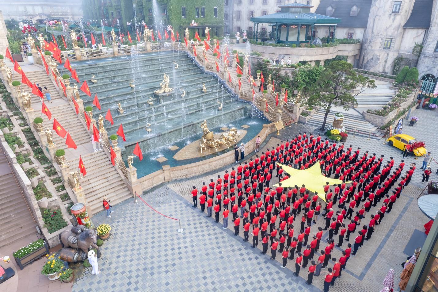Hàng chục ngàn du khách ghé thăm Sun World Ba Na Hills trong hai ngày đầu nghỉ lễ 30/4 - ảnh 5 Hàng chục ngàn du khách ghé thăm Sun World Ba Na Hills trong hai ngày đầu nghỉ lễ 30/4 - ảnh 5