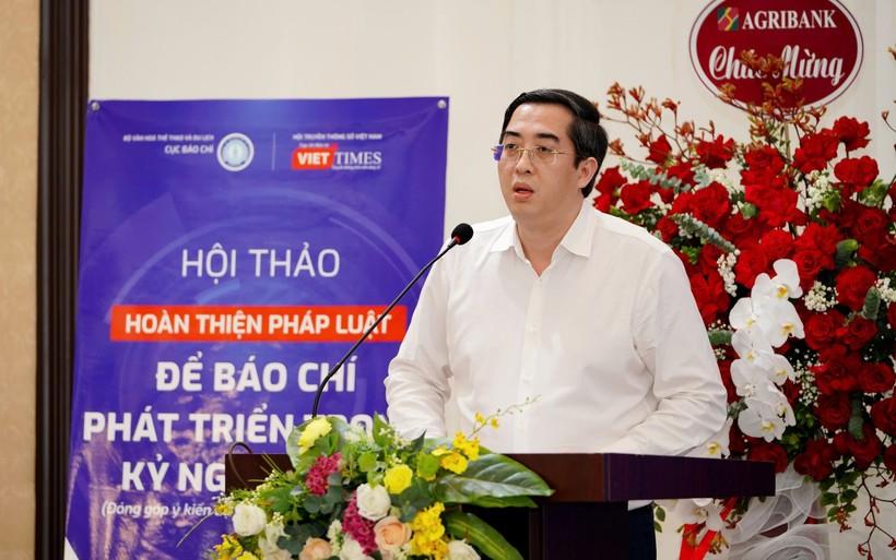 TS. Lê Hải, Ủy viên Ban Biên tập, Trưởng Ban Tạp chí Cộng sản điện tử - Tạp chí Cộng sản, trình bày tham luận. (Ảnh: VietTimes) TS. Lê Hải, Ủy viên Ban Biên tập, Trưởng Ban Tạp chí Cộng sản điện tử - Tạp chí Cộng sản, trình bày tham luận. (Ảnh: VietTimes)