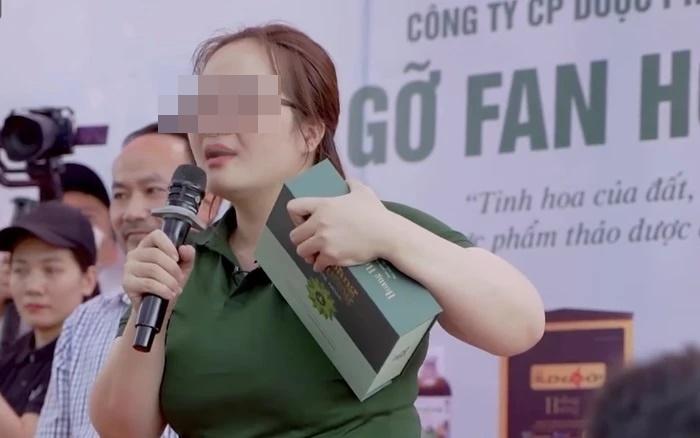 Bà Hoàng Thị Hường thường xuyên sử dụng lời lẽ cường điệu khi quảng bá các sản phẩm do công ty bà phân phối. Bà Hoàng Thị Hường thường xuyên sử dụng lời lẽ cường điệu khi quảng bá các sản phẩm do công ty bà phân phối.