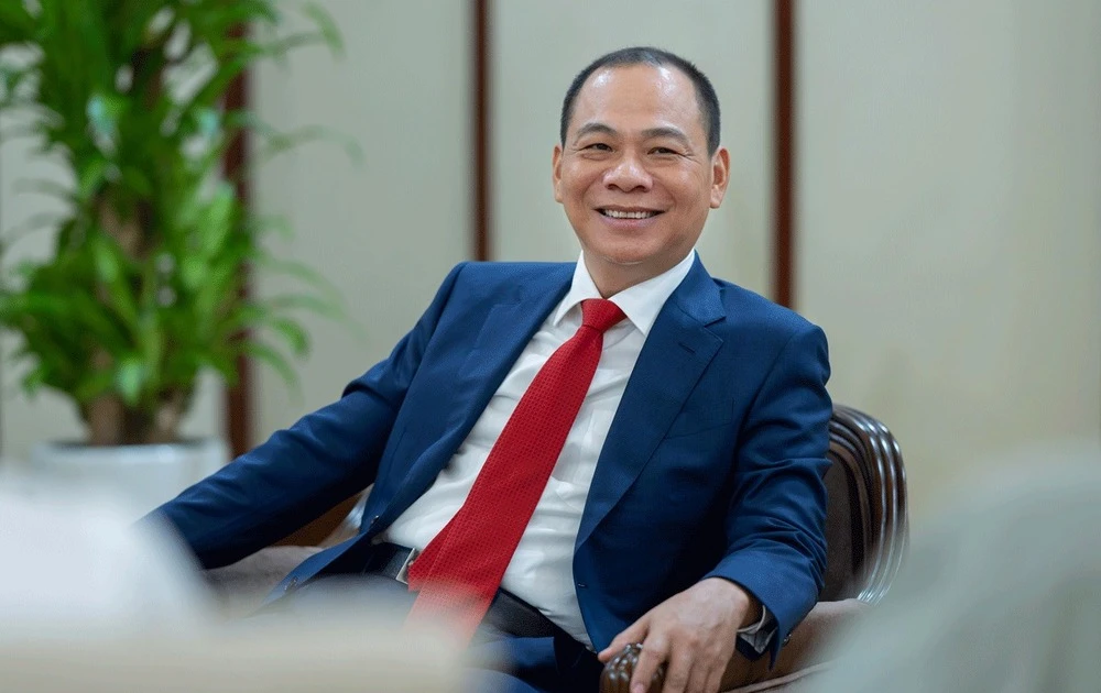 ty-phu-pham-nhat-vuong-2jpg-68dbfd73862a0.jpg