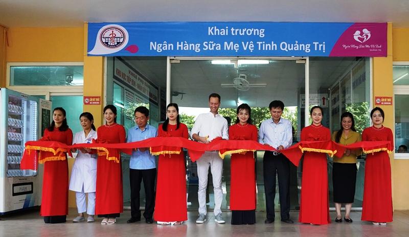 Lễ khai trương ngân hàng sữa mẹ tại Bệnh viện Phụ sản - Nhi Đà Nẵng.