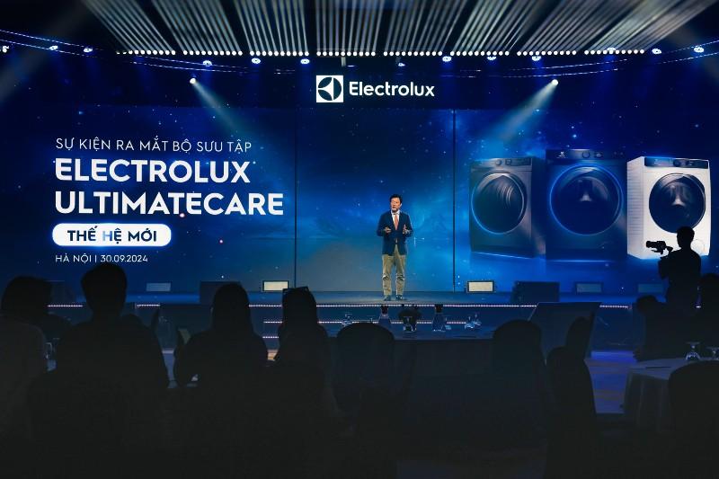 Ông Robert Vũ Triệu Vương, Tổng giám đốc Electrolux Việt Nam, chia sẻ tại sự kiện.