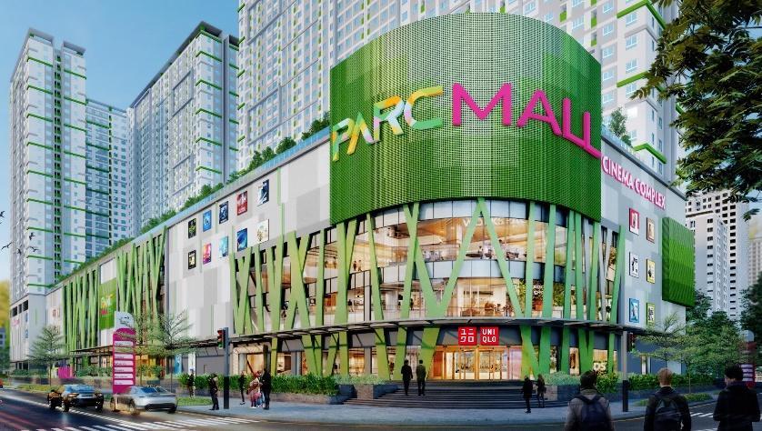 Uniqlo khai trương cửa hàng mới tại TTTM Parc Mall (TP.HCM).