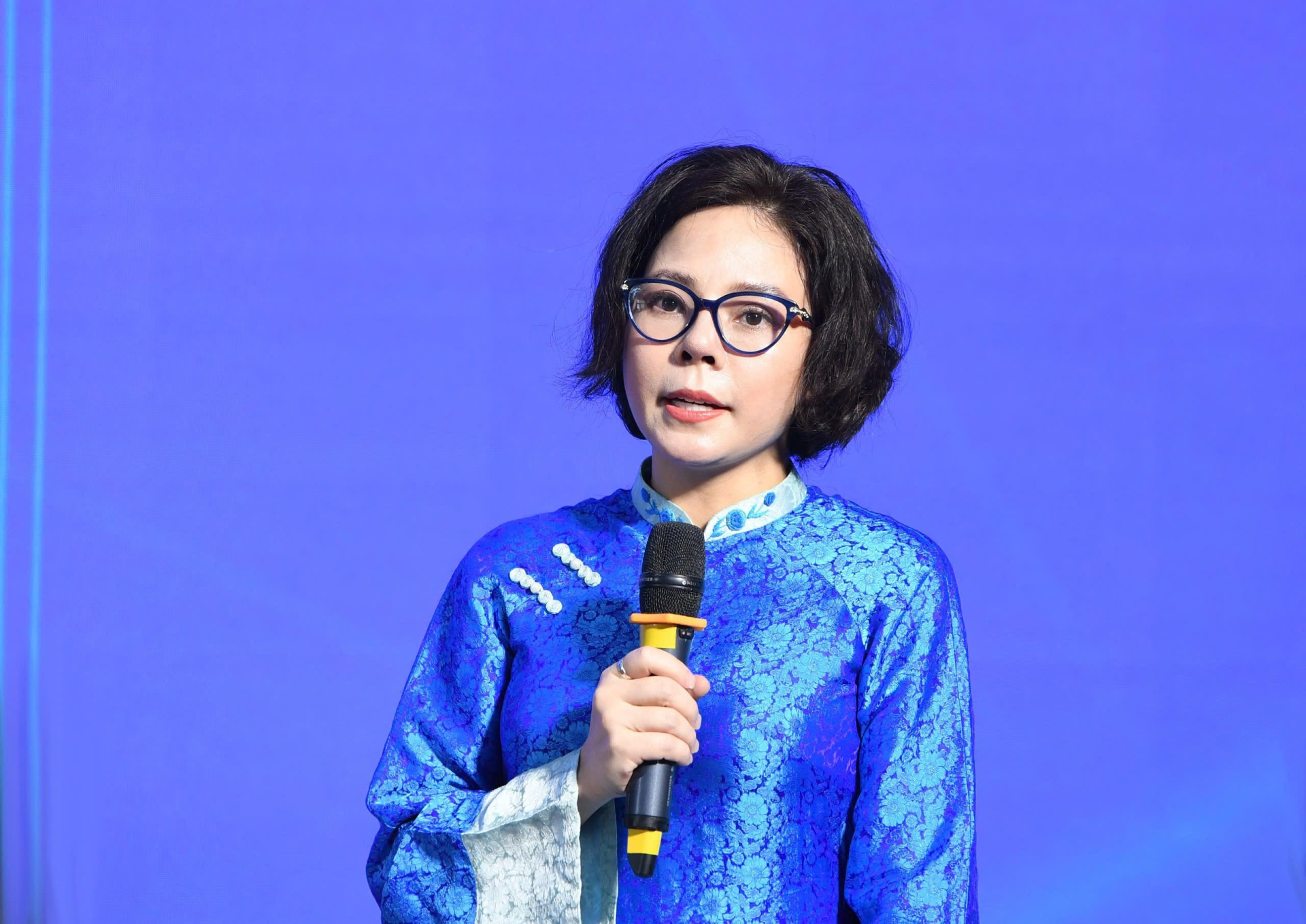 TS. Trịnh Thị Thu Hà - Bí thư Đảng ủy, Hiệu trưởng Trường Cao đẳng Thương mại và Du lịch Hà Nội phát biểu tại hội thảo. (Ảnh: Đức Hiệp) TS. Trịnh Thị Thu Hà - Bí thư Đảng ủy, Hiệu trưởng Trường Cao đẳng Thương mại và Du lịch Hà Nội phát biểu tại hội thảo. (Ảnh: Đức Hiệp)