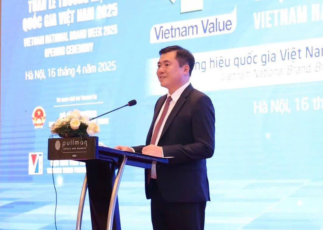 Thứ trưởng Bộ Công Thương Nguyễn Sinh Nhật Tân phát biểu khai mạc Tuần lễ Thương hiệu Quốc gia 2025. (Ảnh: Đỗ Nga) Thứ trưởng Bộ Công Thương Nguyễn Sinh Nhật Tân phát biểu khai mạc Tuần lễ Thương hiệu Quốc gia 2025. (Ảnh: Đỗ Nga)
