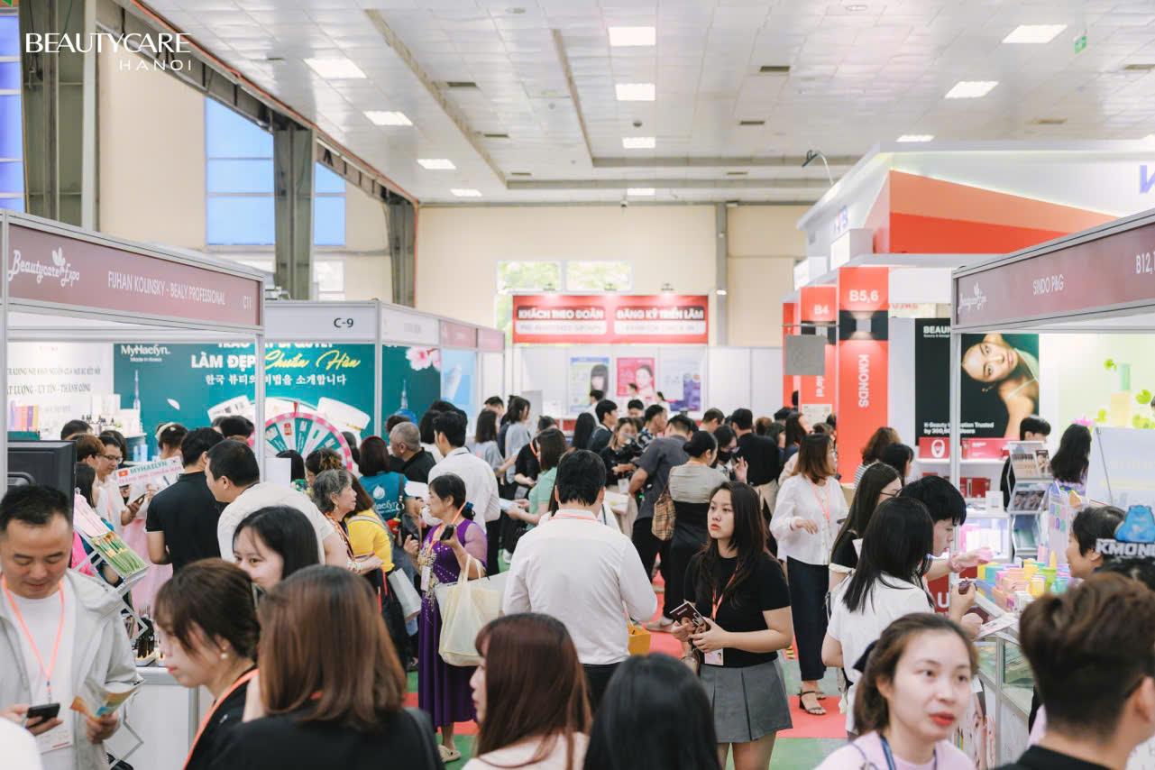 Chương trình dự kiến thu hút 6.000 khách tham quan thương mại. Chương trình dự kiến thu hút 6.000 khách tham quan thương mại.