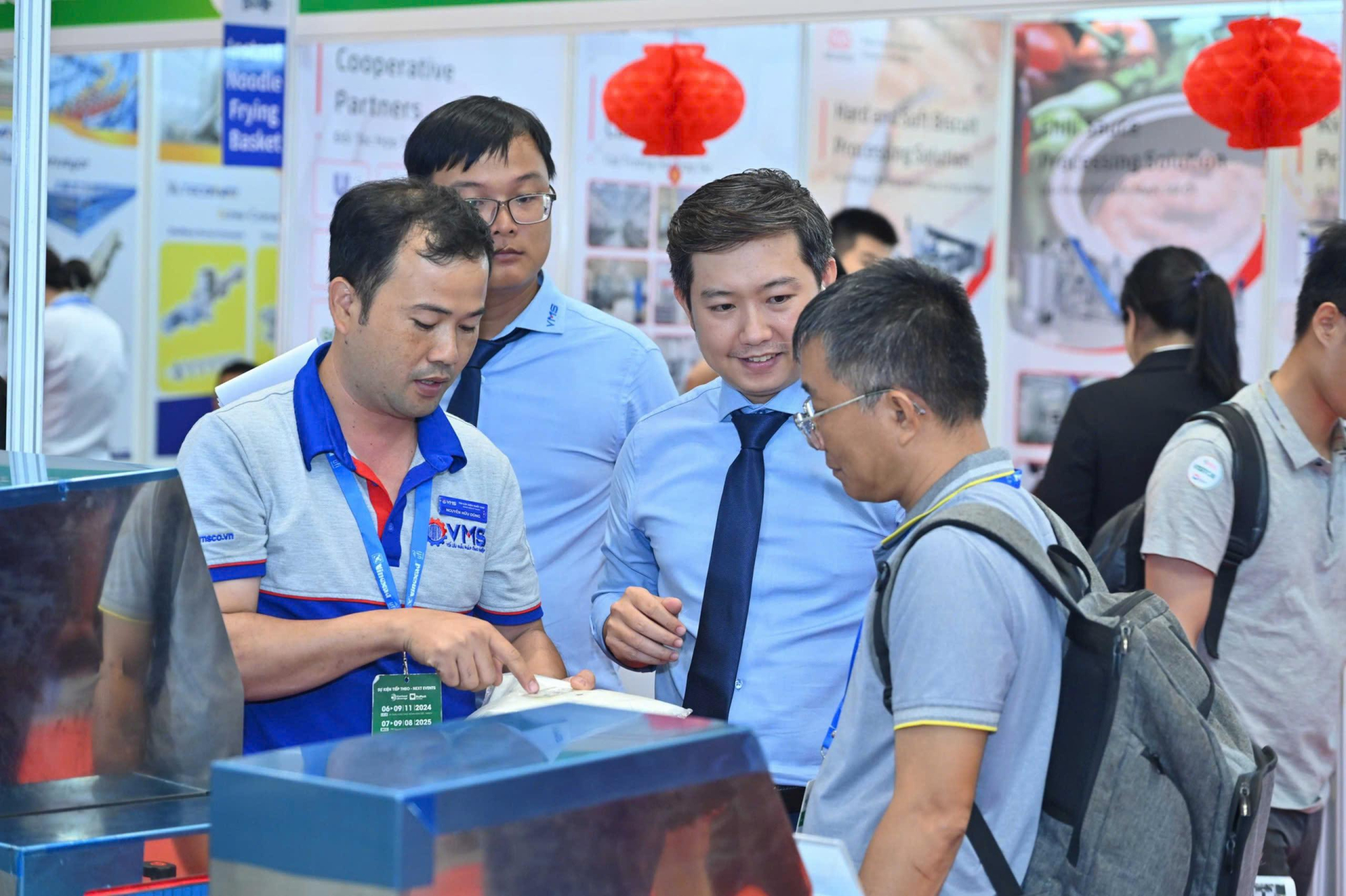 Từ ngày 7-9/8/2025, triển lãm Vietfood & Beverage - Propack 2025 sẽ được tổ chức tại Trung tâm Hội chợ và Triển lãm Sài Gòn (SECC), TP.HCM. Từ ngày 7-9/8/2025, triển lãm Vietfood & Beverage - Propack 2025 sẽ được tổ chức tại Trung tâm Hội chợ và Triển lãm Sài Gòn (SECC), TP.HCM.