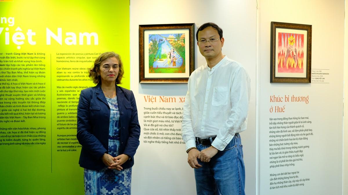 Bà Carmen Cano de Lasala Đại sứ đặc mệnh toàn quyền Vương quốc Tây Ban Nha tại Việt Nam và Ông Bùi Tuấn Nghĩa, Giám đốc NXB Kim Đồng tại sự kiện ra mắt sách Cùng Việt Nam ngày 23/4/2025. Bà Carmen Cano de Lasala Đại sứ đặc mệnh toàn quyền Vương quốc Tây Ban Nha tại Việt Nam và Ông Bùi Tuấn Nghĩa, Giám đốc NXB Kim Đồng tại sự kiện ra mắt sách Cùng Việt Nam ngày 23/4/2025.