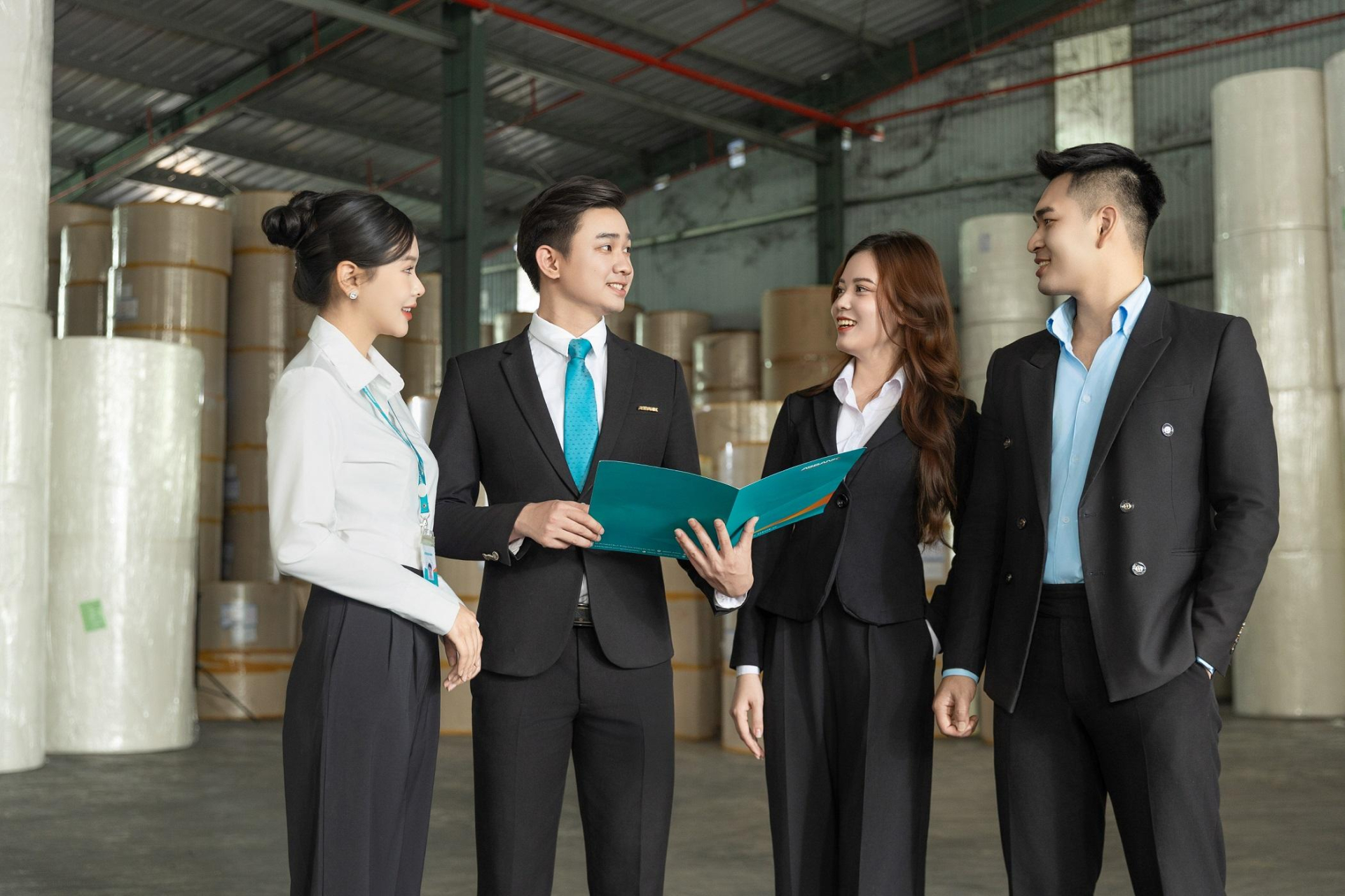 Nền tảng ABBANK Business tiếp tục duy trì đà tăng trưởng với tỷ lệ số lượng giao dịch trên kênh số chiếm tỷ trọng 56% trong tổng lượng giao dịch của Khách hàng doanh nghiệp tại ABBANK . Nền tảng ABBANK Business tiếp tục duy trì đà tăng trưởng với tỷ lệ số lượng giao dịch trên kênh số chiếm tỷ trọng 56% trong tổng lượng giao dịch của Khách hàng doanh nghiệp tại ABBANK .