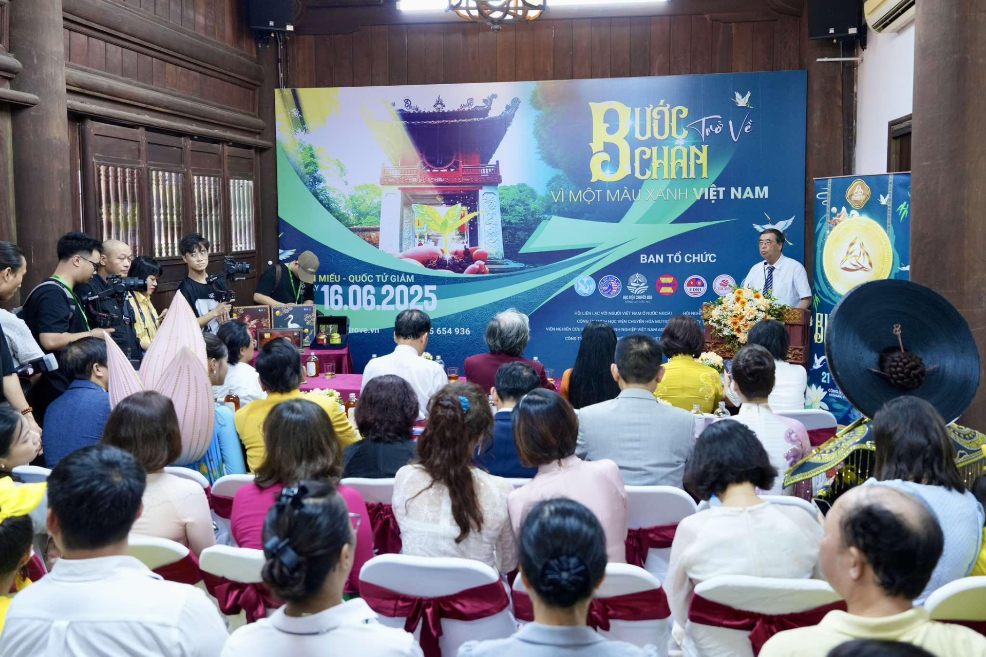 Công bố chương trình 'Bước chân trở về – Vì một màu xanh Việt Nam' - ảnh 3 Công bố chương trình 'Bước chân trở về – Vì một màu xanh Việt Nam' - ảnh 3