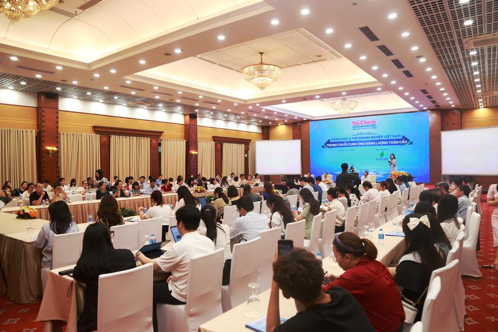Dỡ bỏ rào cản để thúc đẩy doanh nghiệp tư nhân tham gia phát triển năng lượng sạch - ảnh 3 Dỡ bỏ rào cản để thúc đẩy doanh nghiệp tư nhân tham gia phát triển năng lượng sạch - ảnh 3
