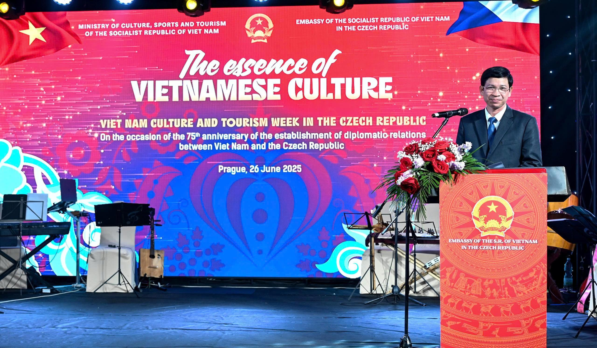 Thứ trưởng Bộ VHTTDL Việt Nam Hồ An Phong phát biểu tại chương trình. Thứ trưởng Bộ VHTTDL Việt Nam Hồ An Phong phát biểu tại chương trình.