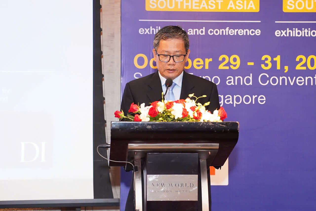 Phó Chủ tịch Hiệp hội Doanh nghiệp Dịch vụ Logistics Việt Nam (VLA) Nguyễn Duy Minh phát biểu tại sự kiện. Phó Chủ tịch Hiệp hội Doanh nghiệp Dịch vụ Logistics Việt Nam (VLA) Nguyễn Duy Minh phát biểu tại sự kiện.