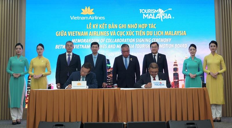Việt Nam và Malaysia ký kết hợp tác nhằm thúc đẩy phát triển du lịch. Việt Nam và Malaysia ký kết hợp tác nhằm thúc đẩy phát triển du lịch.