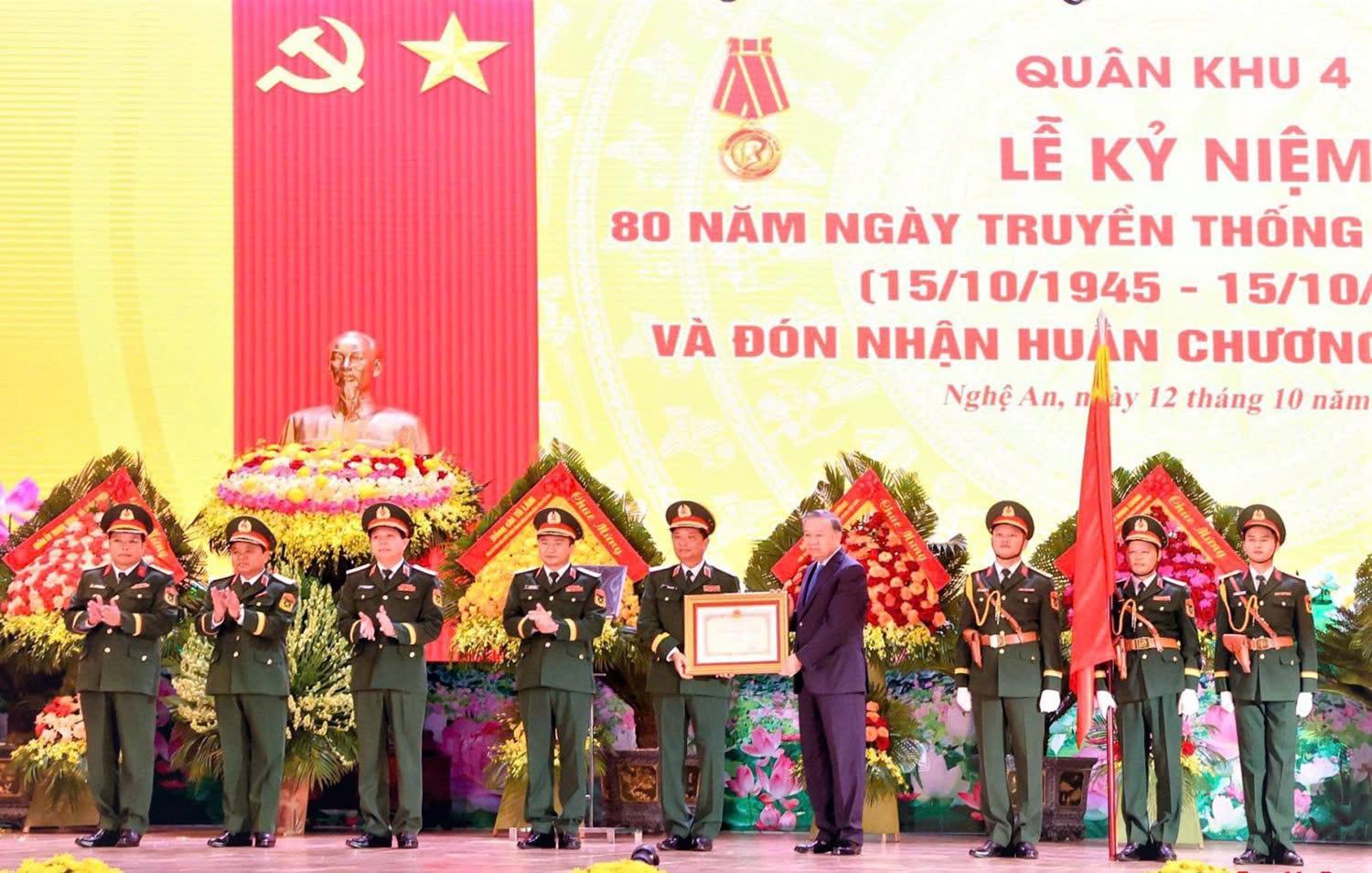 Tổng Bí thư Tô Lâm trao tặng Huân chương Hồ Chí Minh cho Quân khu 4. Tổng Bí thư Tô Lâm trao tặng Huân chương Hồ Chí Minh cho Quân khu 4.