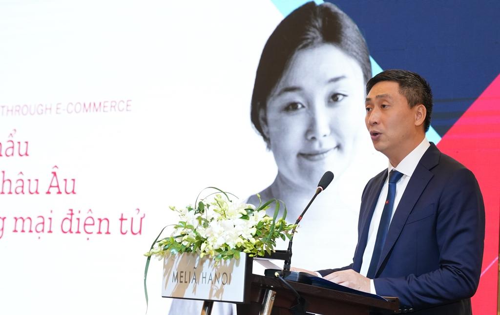 Ông Hoàng Minh Chiến, Phó Cục trưởng Cục XTTM phát biểu tại hội thảo.