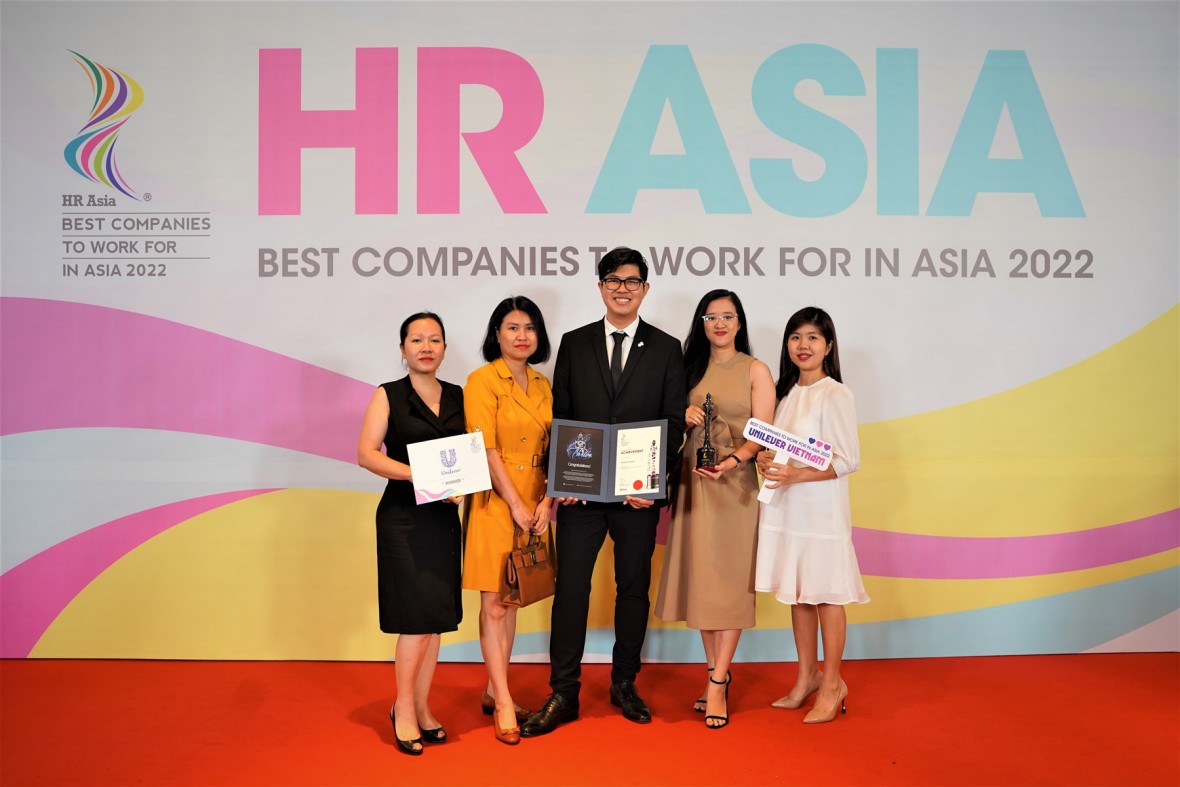 (4) Unilever Việt Nam nhận giải Nơi làm việc Tốt nhất Châu Á trong 4 năm liền.