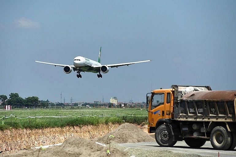 Hà Nội sẽ nghiên cứu, xây dựng thêm 1 sân bay quốc tế đáp ứng yêu cầu phát triển vùng Thủ đô và khu vực phía Bắc.
