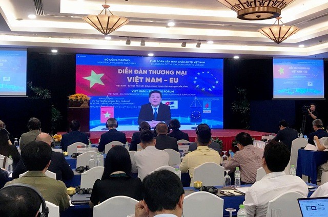 Bộ trưởng Nguyễn Hồng Diên phát biểu online tại Diễn đàn thương mại Việt Nam-EU - Ảnh: VGP/Lê Anh