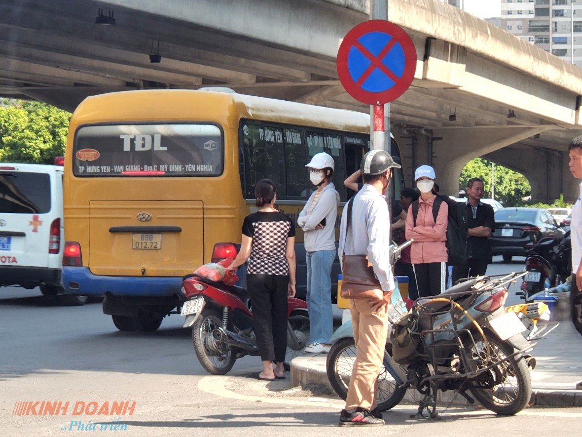 “Bát nháo” hoạt động vận tải khách bằng ôtô tại Hà Nội Kỳ 2: Câu hỏi trách nhiệm?