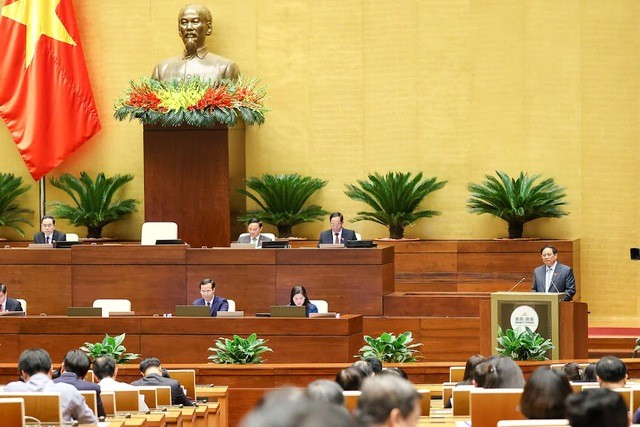 Thủ tướng Phạm Minh Chính cho biết việc xây dựng dự toán thu, chi NSNN năm 2023 cần thận trọng, chắc chắn, khả thi để bảo đảm kiểm soát bội chi NSNN, nợ công, nợ Chính phủ trong ngưỡng an toàn - Ảnh: VGP/Nhật Bắc