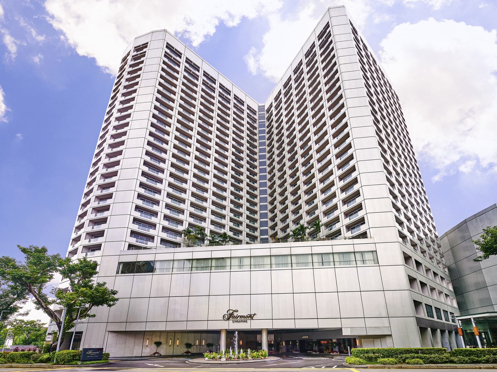 	                                      Ảnh 3: Khách sạn Fairmont (Singapore) - nơi diễn ra Lễ trao giải AADA 2023